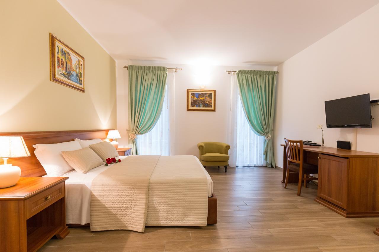 Villa Cavour 科马基奥 外观 照片