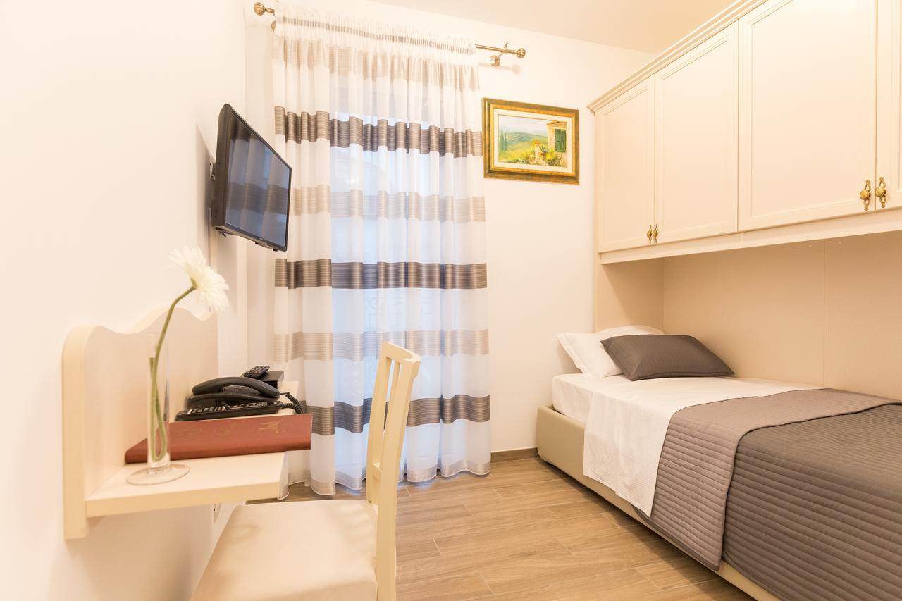 Villa Cavour 科马基奥 客房 照片